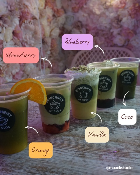 Carta de bebidas de Brunchniky con etiquetas de sabores